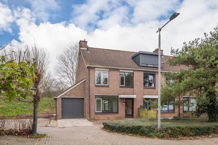 Schepen van Hemerthstraat 46 in Arnhem foto