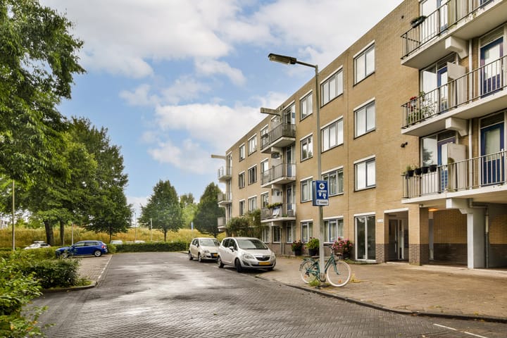 Scherpenzeelstraat 21 in Amsterdam foto