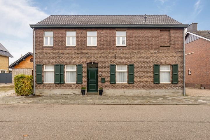 Schettereind 19 in Roosteren foto