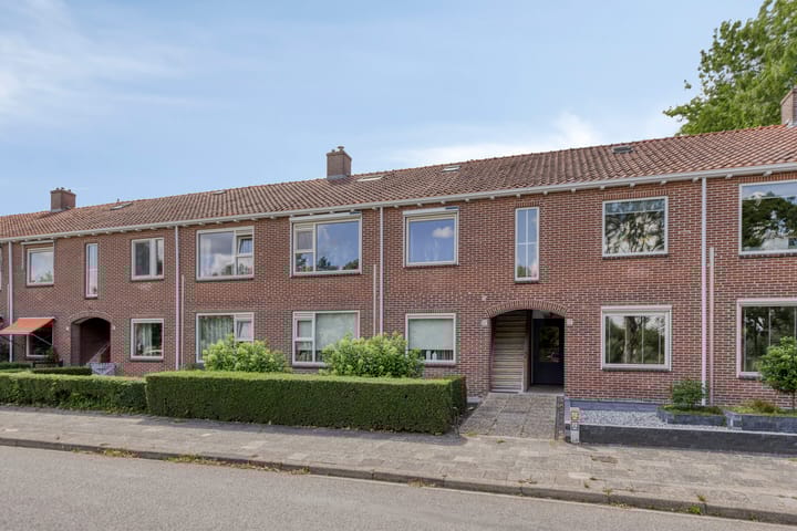 Schieringerweg 71b in Leeuwarden foto