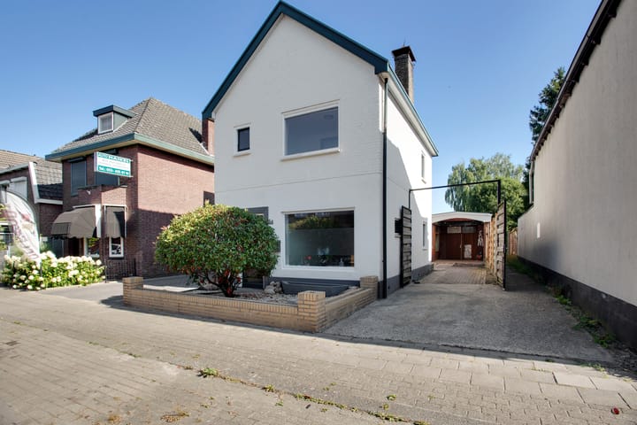 Schietbaanweg 16 in Enschede foto