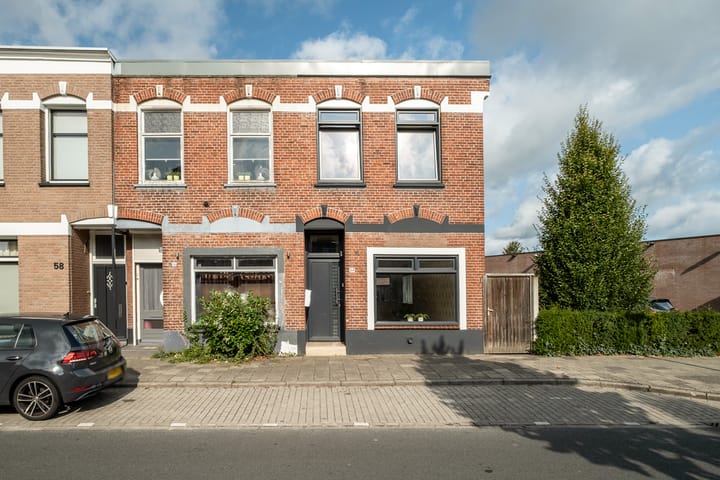 Schipholtstraat 54 in Enschede foto