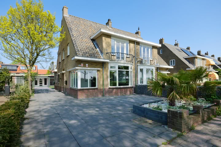 Schipholweg 411 in Badhoevedorp foto