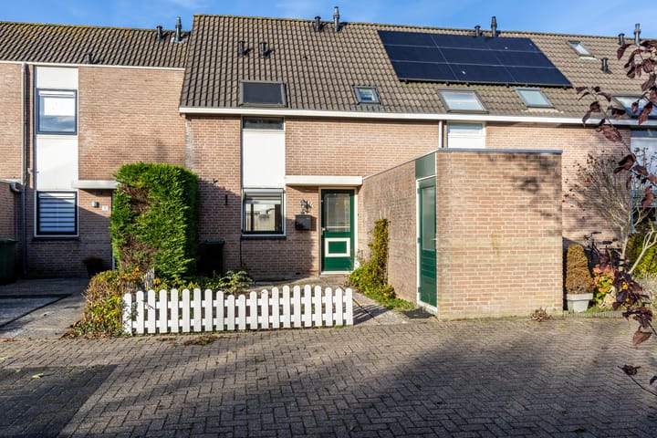 Scholeksterhof 13 in Moordrecht foto