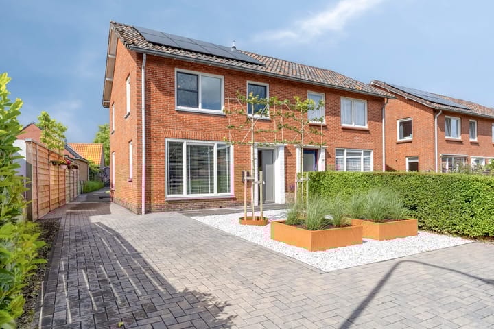 Schoollaantje 21 in Roden foto