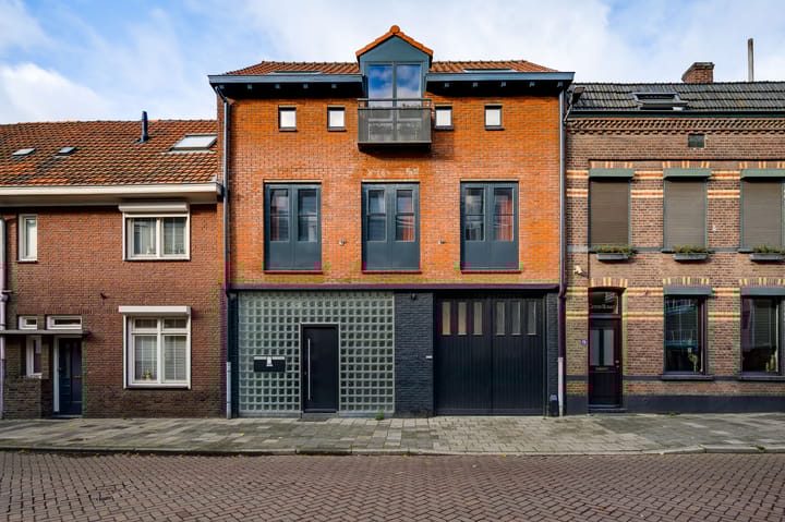 Schoolstraat 11 in Weert