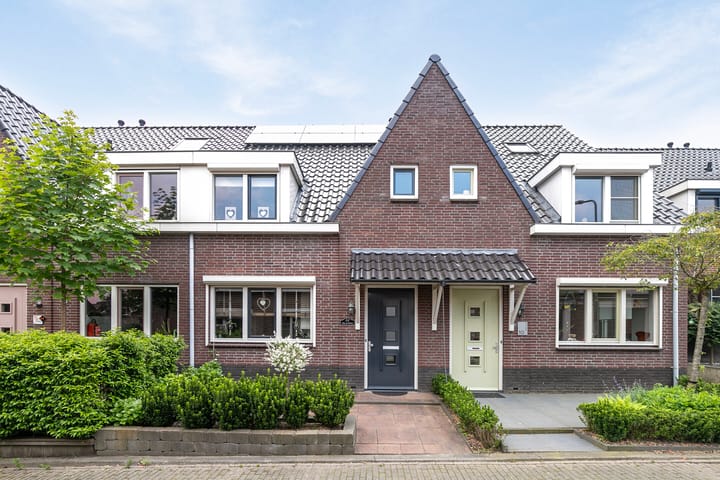 Schoolstraat 12 in Strijen foto