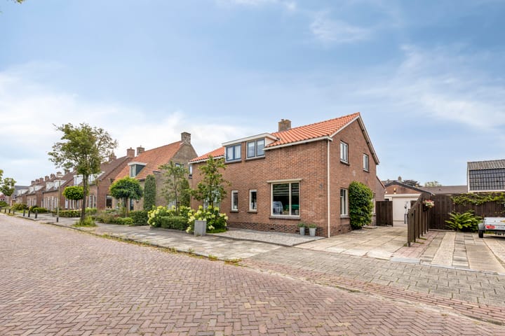 Schoolstraat 24 in Gorredijk foto