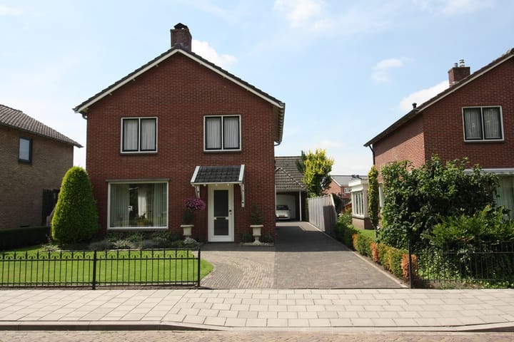 Schout Doddestraat 40 in Vriezenveen foto
