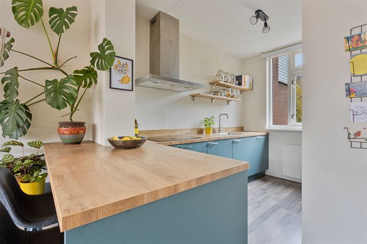 Schout Heynricstraat 52 in Rotterdam foto