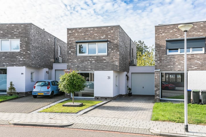 Schout van Heeckerenring 31 in Heerlen foto