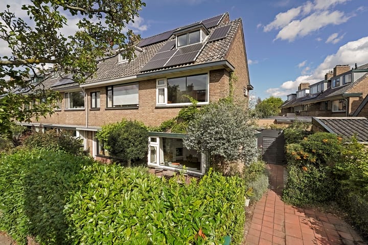 Schoutenburgstraat 33 in Oegstgeest foto