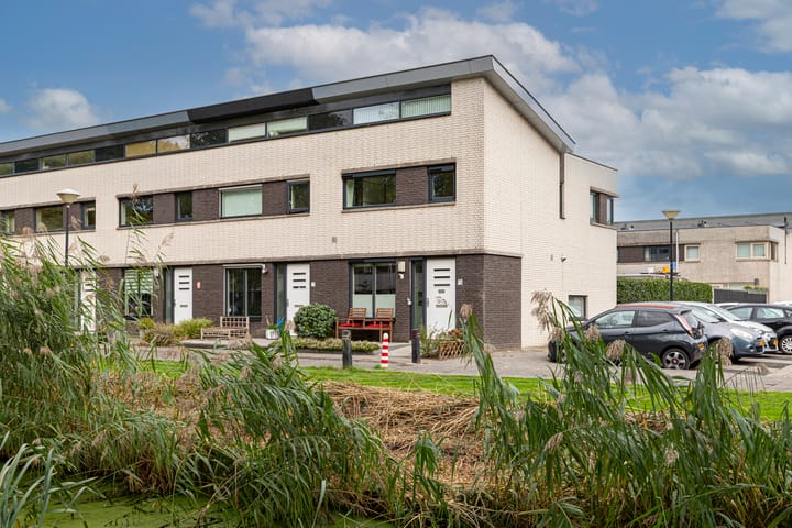 Schrijverspad 76 in Woerden foto