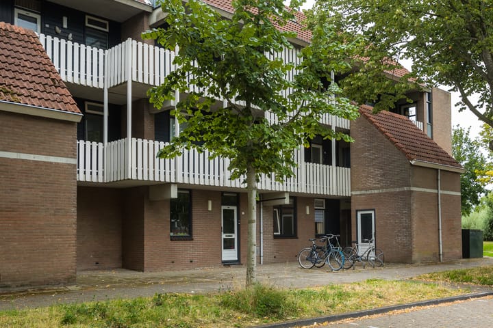 Schuilenburg 34 in Leeuwarden foto