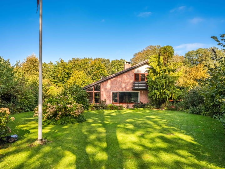 Schumanlaan 15 in Bergen (NH) foto