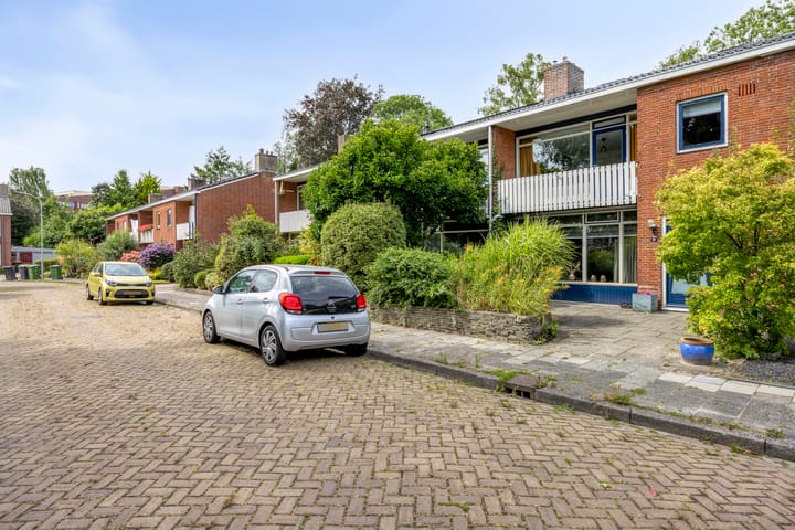 Schweitzerstraat 19 in Assen foto