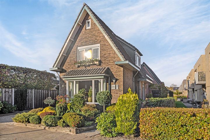 Sebastiaanplein 12 in Apeldoorn foto