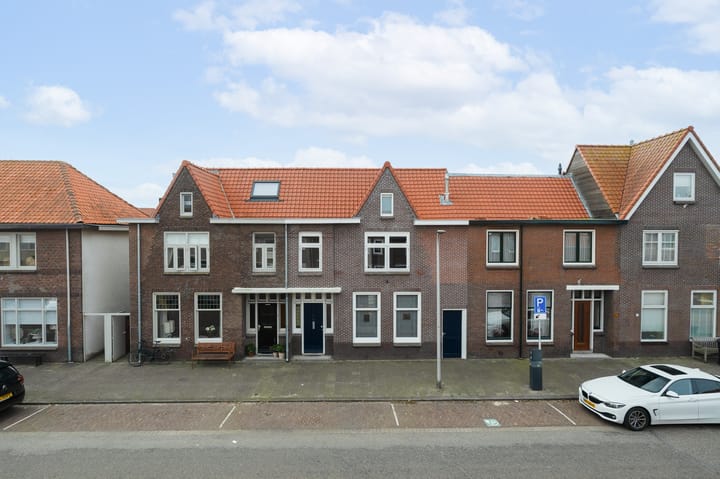 Secretaris Varkevisserstraat 69 in Katwijk foto
