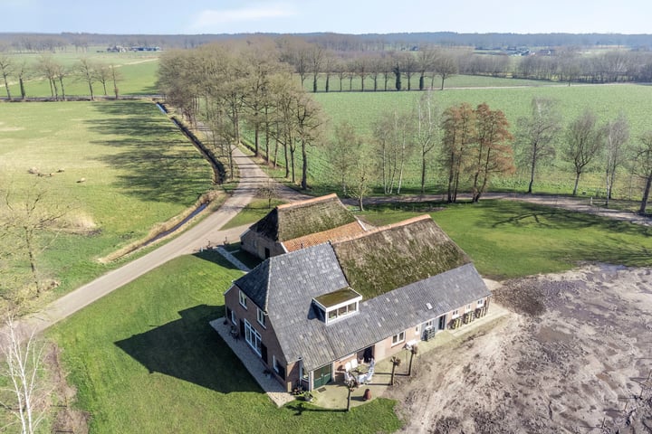 Sekmaatsteeg 6 in Laren