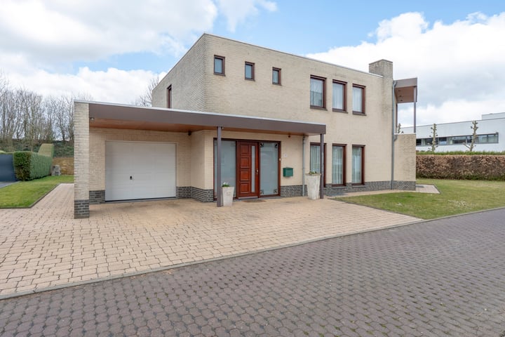 Senecalaan 28 in Sittard foto