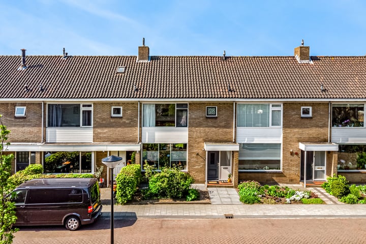 Seringenhof 8 in Beverwijk foto