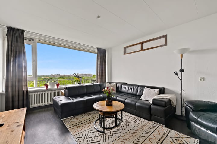 Sibeliusplein 227 in Schiedam foto