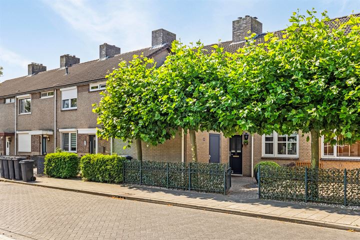 Sieberg 305 in Uden foto