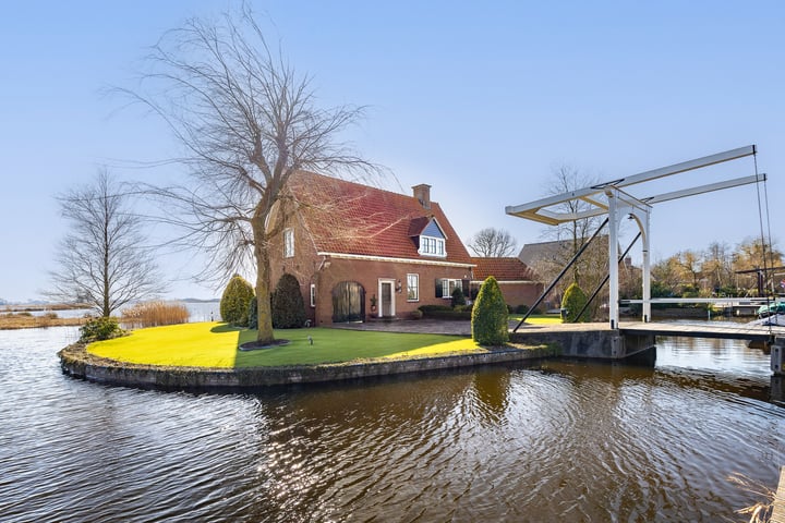 Simon van Capelweg 12 in Noorden foto