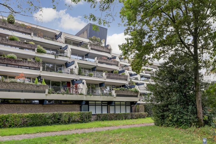 Sint Hubertus 344 in Ede foto