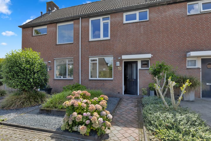 Sint Janskruid 10 in Helvoirt foto