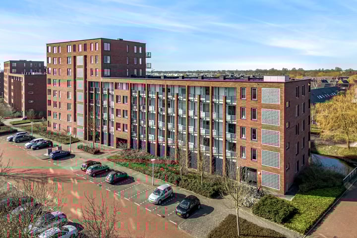 Sint Janskruidlaan 124 in Amstelveen foto