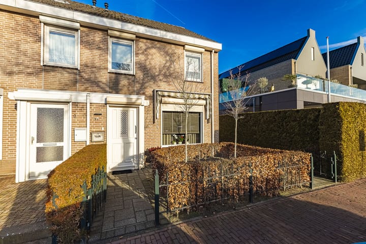 Sint Janstraat 11 in Sprundel foto