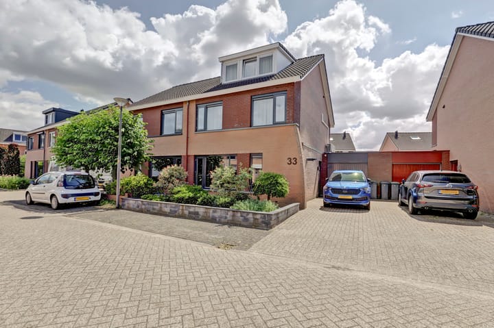 SJ Spanjaardstraat 33 in Borne foto