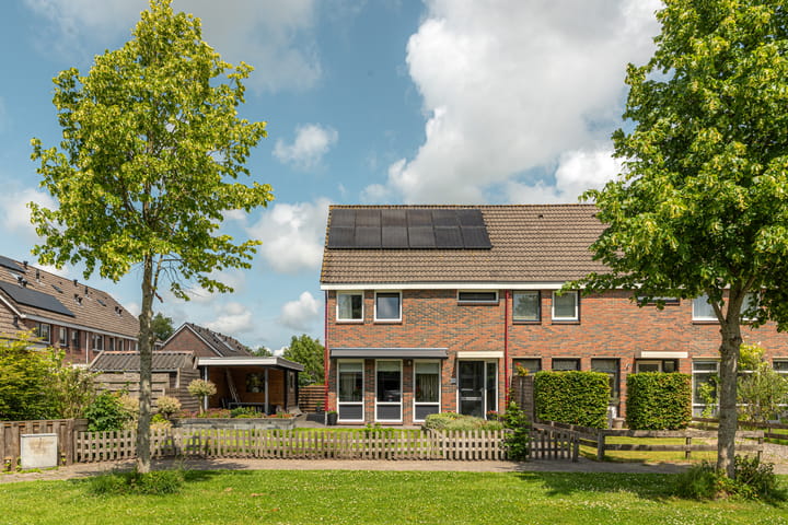 Sjouke Helfrichstraat 16 in Franeker foto