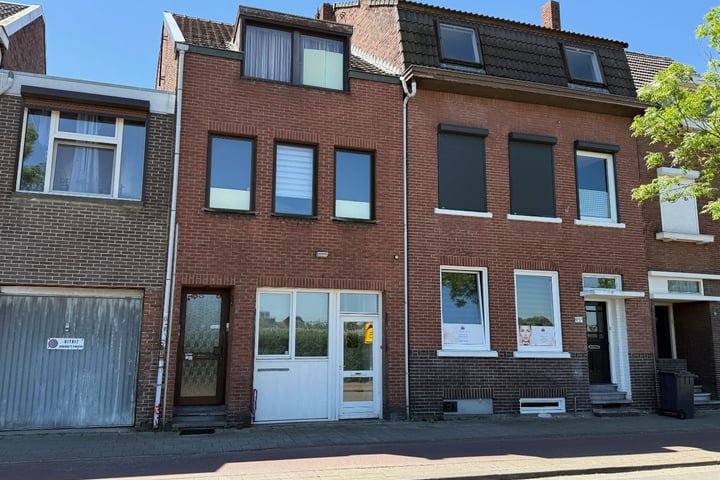 Sloterbeekstraat 96 in Venlo foto
