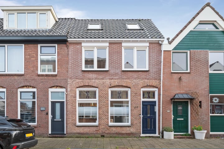 Sluisdijkstraat 113 in Den Helder foto