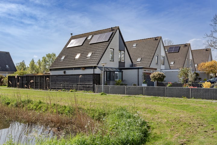 Sluiswachter 53 in Grootebroek foto