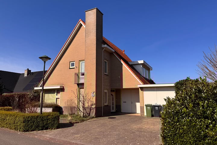 Smaragddreef 6 in Emmen foto