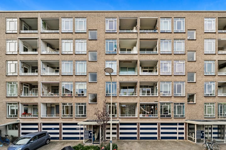 Smaragdhorst 156 in 's-Gravenhage foto