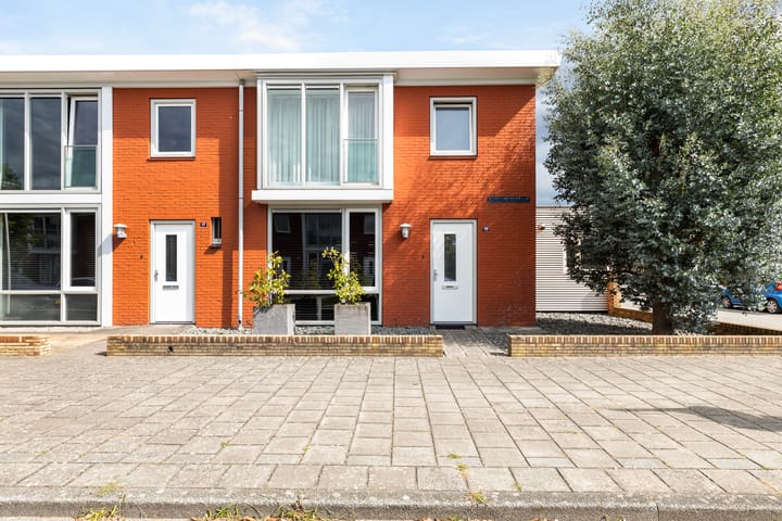 Sneeuwbesstraat 19 in Hengelo foto