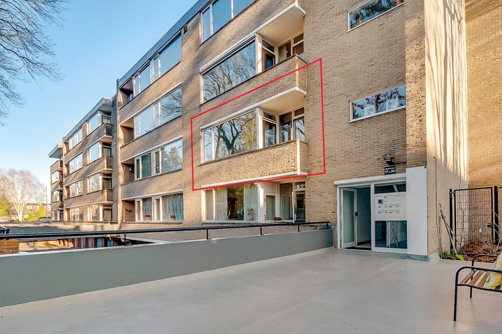 Soestdijkerstraatweg 82-18 in Hilversum foto