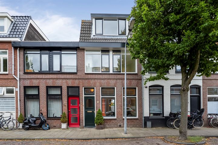 Spaansevaartstraat 27 in Haarlem foto