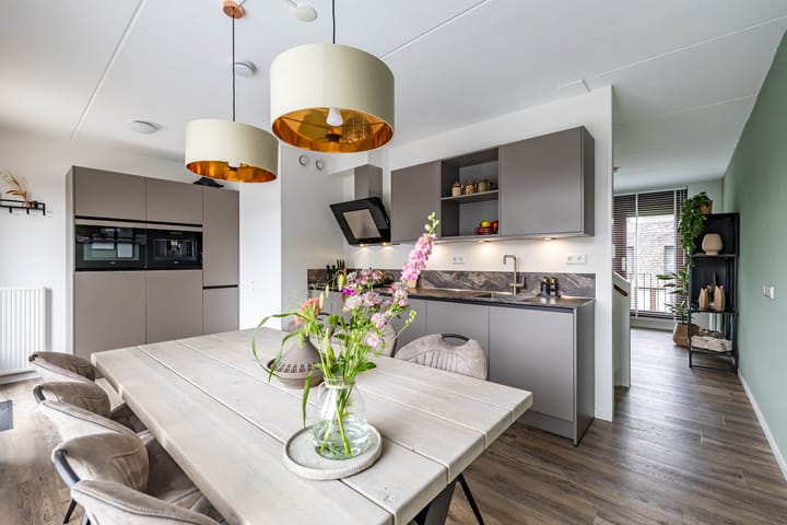 Spicastraat 182a in Groningen foto