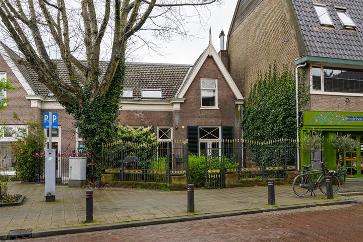 Spiegelstraat 1 in Bussum foto