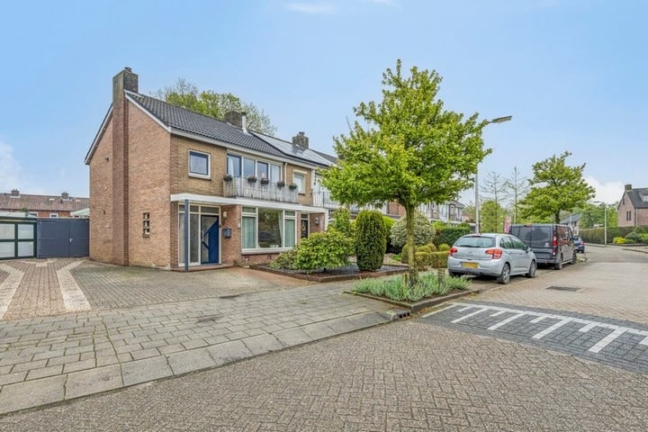 Spoelsterstraat 12 in Haaksbergen foto