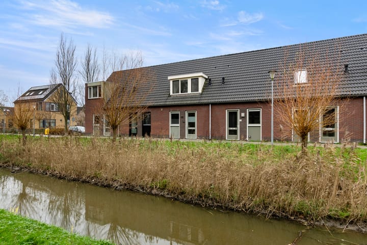 Spoetnikstraat 13 in Dirkshorn foto