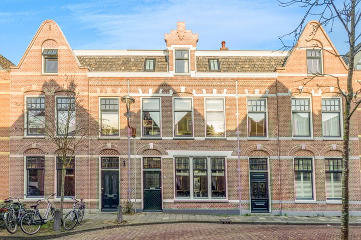 Spoorstraat 22 in Alkmaar foto