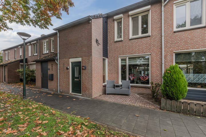 Spreeuwendonk 71 in Veghel foto