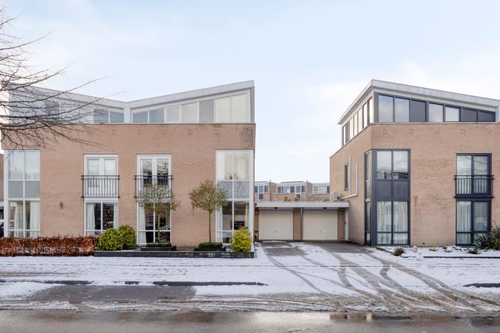 Sprookjesbosch 77 in Eindhoven foto