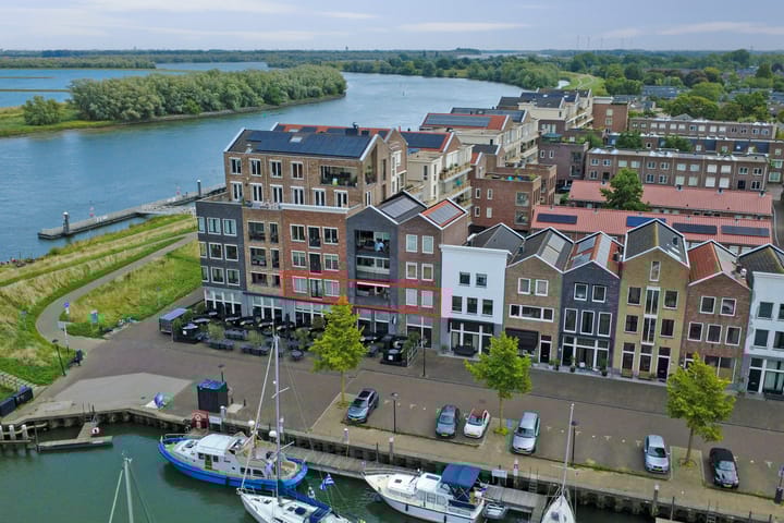 Spuizicht 2 in Oud-Beijerland foto